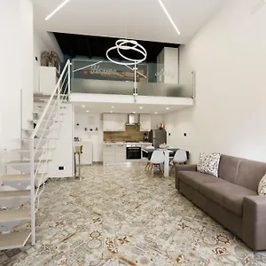 Appartement House Aury, Syracuse